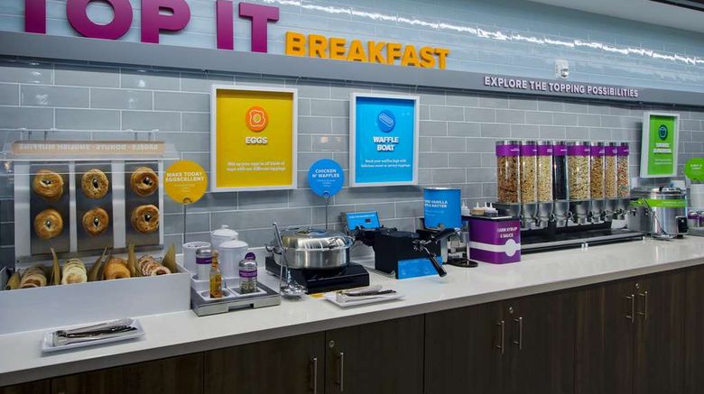 <b>Tru by Hilton Columbus Airport Restaurant</b>. Images powered by <a href="https://iceportal.shijigroup.com/" title="IcePortal" target="_blank">IcePortal</a>.
