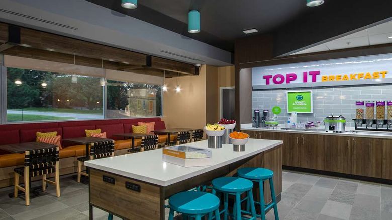 <b>Tru by Hilton Columbus Airport Restaurant</b>. Images powered by <a href="https://iceportal.shijigroup.com/" title="IcePortal" target="_blank">IcePortal</a>.