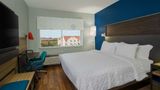 Tru by Hilton Columbus Airport Room