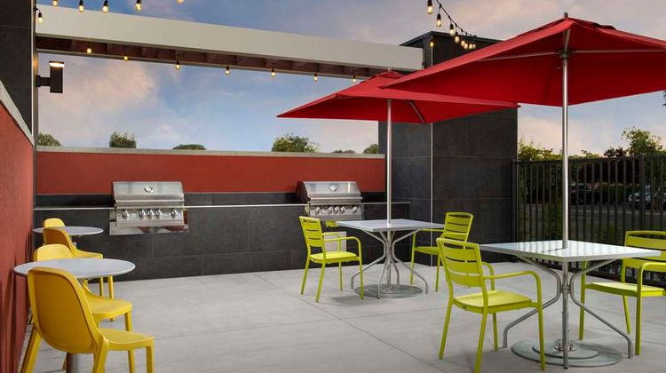 Home2 Suites by Hilton Clovis Fresno Restaurant