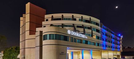 DoubleTree by Hilton Fullerton Exterior
