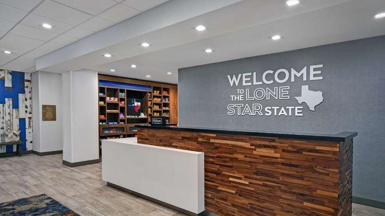 <b>Hampton Inn Midland South Lobby</b>. Images powered by <a href="https://iceportal.shijigroup.com/" title="IcePortal" target="_blank">IcePortal</a>.