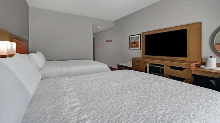 Hampton Inn Midland South Room