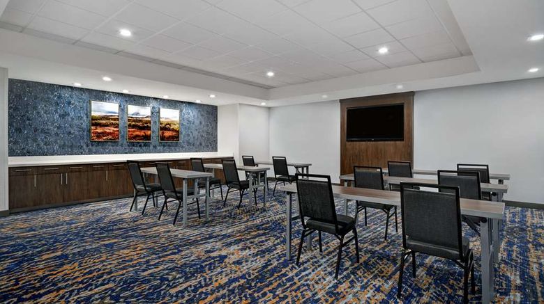 <b>Hampton Inn Midland South Meeting</b>. Images powered by <a href="https://iceportal.shijigroup.com/" title="IcePortal" target="_blank">IcePortal</a>.