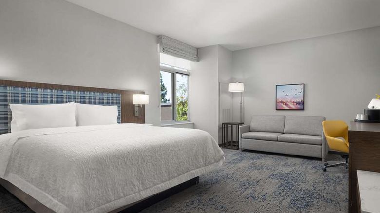 <b>Hampton Inn & Suites El Cajon San Diego Room</b>. Images powered by <a href="https://iceportal.shijigroup.com/" title="IcePortal" target="_blank">IcePortal</a>.