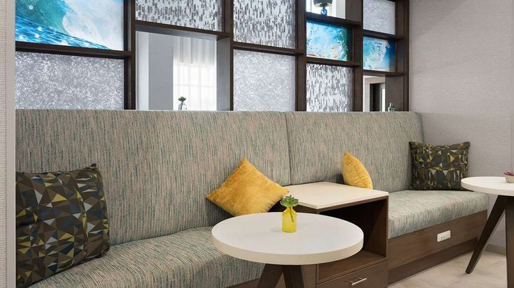 Hampton Inn & Suites El Cajon San Diego Lobby