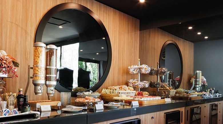 <b>Jr Hotels Amadeus Bologna Restaurant</b>. Images powered by <a href="https://iceportal.shijigroup.com/" title="IcePortal" target="_blank">IcePortal</a>.
