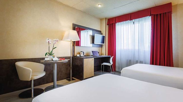 Jr Hotels Amadeus Bologna Room