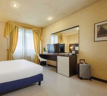 Jr Hotels Amadeus Bologna Room