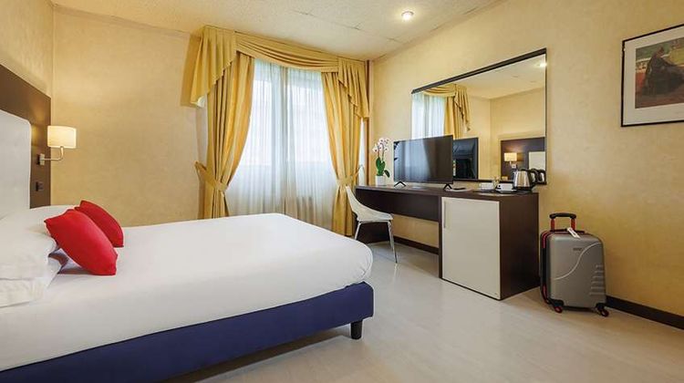 Jr Hotels Amadeus Bologna Room