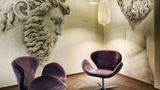 <b>Glance Hotel Lobby</b>. Images powered by <a href="https://iceportal.shijigroup.com/" title="IcePortal" target="_blank">IcePortal</a>.