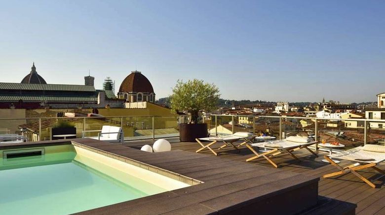 <b>Glance Hotel Pool</b>. Images powered by <a href="https://iceportal.shijigroup.com/" title="IcePortal" target="_blank">IcePortal</a>.
