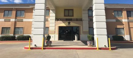 SureStay Hotel by Best Western Weimer Exterior