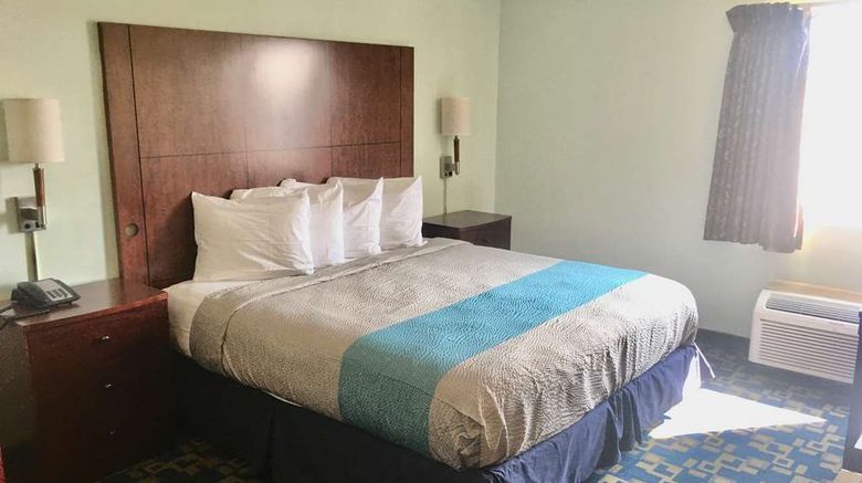 <b>SureStay Hotel by Best Western Weimer Room</b>. Images powered by <a href="https://iceportal.shijigroup.com/" title="IcePortal" target="_blank">IcePortal</a>.