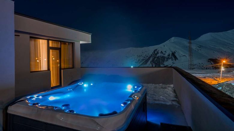 <b>Best Western Gudauri Pool</b>. Images powered by <a href="https://iceportal.shijigroup.com/" title="IcePortal" target="_blank">IcePortal</a>.