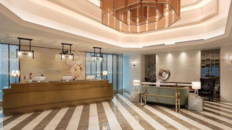 <b>The Lixury Hotel Lobby</b>. Images powered by <a href="https://iceportal.shijigroup.com/" title="IcePortal" target="_blank">IcePortal</a>.