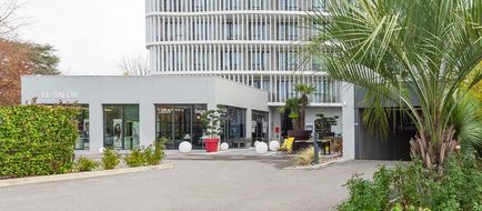 Kyriad Lyon Ouest Exterior