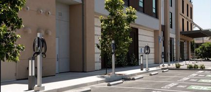 Hilton Garden Inn San Jose Airport Exterior