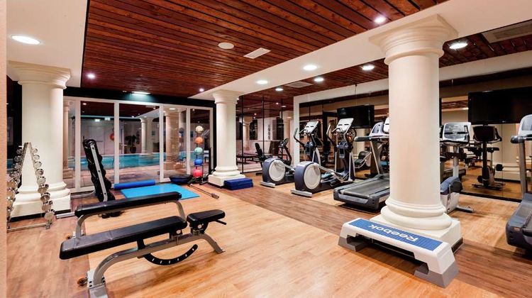 DoubleTree by Hilton Royal Parc Health