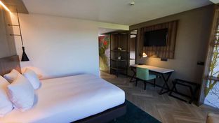 DoubleTree by Hilton Royal Parc