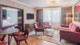 <b>Radisson RED Hotel London Heathrow Suite</b>. Images powered by <a href="https://iceportal.shijigroup.com/" title="IcePortal" target="_blank">IcePortal</a>.
