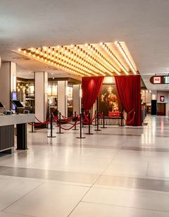 Radisson RED Hotel London Heathrow