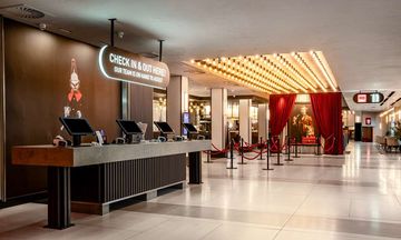 Radisson RED Hotel London Heathrow