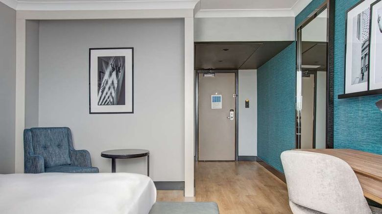 <b>Radisson Hotel & Conf Centre London Room</b>. Images powered by <a href="https://iceportal.shijigroup.com/" title="IcePortal" target="_blank">IcePortal</a>.