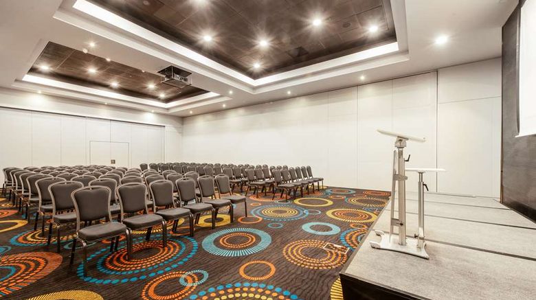 <b>Radisson Hotel & Conf Centre London Meeting</b>. Images powered by <a href="https://iceportal.shijigroup.com/" title="IcePortal" target="_blank">IcePortal</a>.
