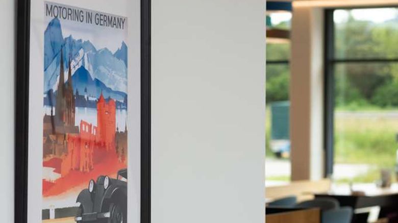 <b>Best Western Hotel Kiefersfelden Lobby</b>. Images powered by <a href="https://iceportal.shijigroup.com/" title="IcePortal" target="_blank">IcePortal</a>.