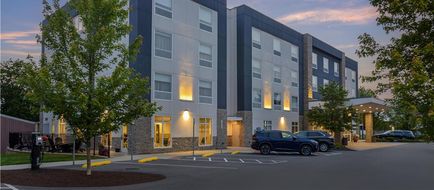 Best Western Plus Hershey Exterior