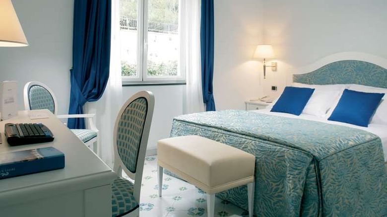 <b>Raito Hotel Room</b>. Images powered by <a href="https://iceportal.shijigroup.com/" title="IcePortal" target="_blank">IcePortal</a>.