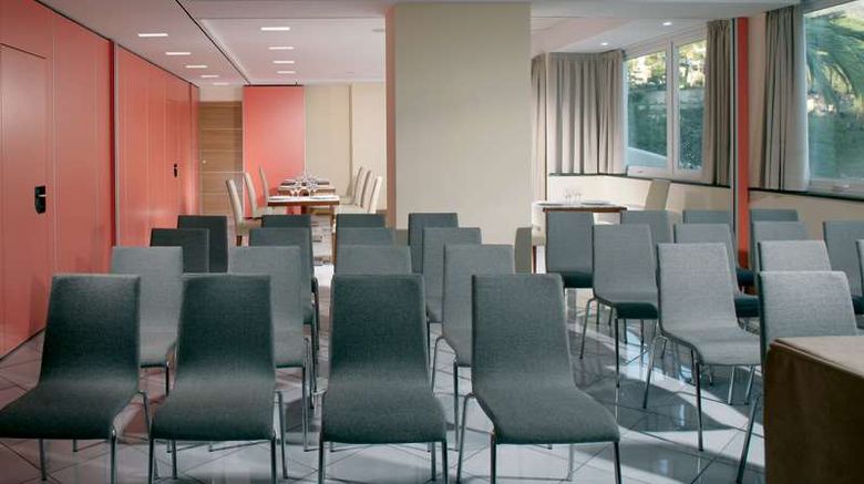 <b>Raito Hotel Meeting</b>. Images powered by <a href="https://iceportal.shijigroup.com/" title="IcePortal" target="_blank">IcePortal</a>.