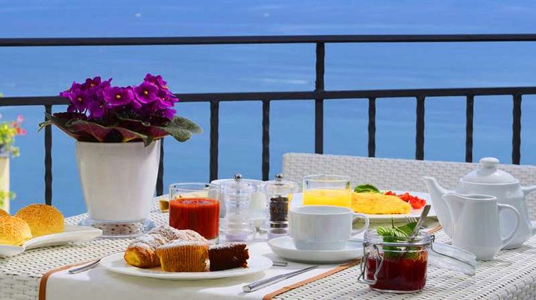 <b>Raito Hotel Restaurant</b>. Images powered by <a href="https://iceportal.shijigroup.com/" title="IcePortal" target="_blank">IcePortal</a>.