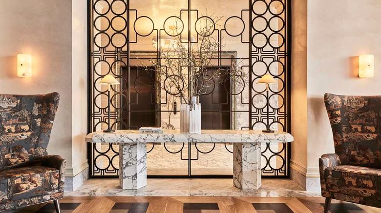 <b>The Wall Street Hotel Lobby</b>. Images powered by <a href="https://iceportal.shijigroup.com/" title="IcePortal" target="_blank">IcePortal</a>.