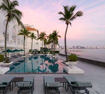 Eastern & Oriental Hotel Pool