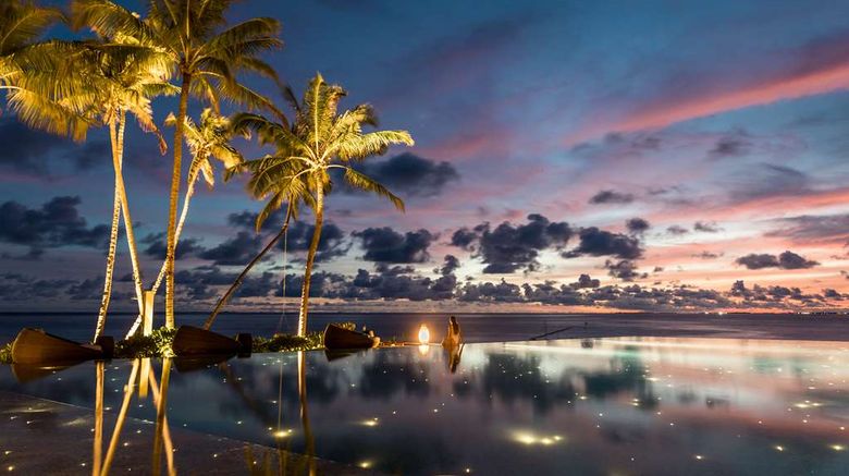 <b>Fushifaru Maldives Pool</b>. Images powered by <a href="https://iceportal.shijigroup.com/" title="IcePortal" target="_blank">IcePortal</a>.