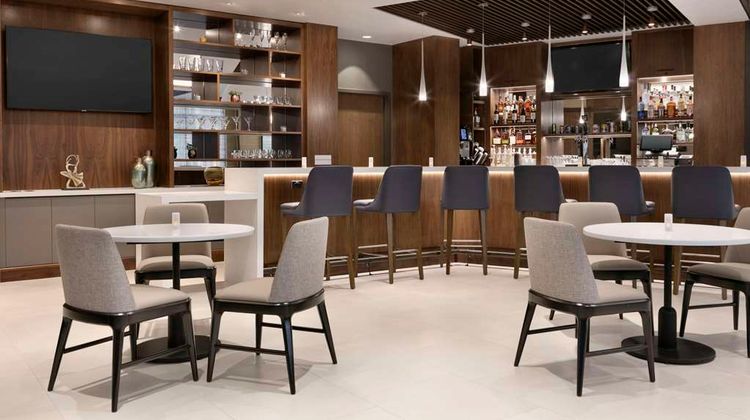 Hyatt Place Fort Lee / GWB Restaurant