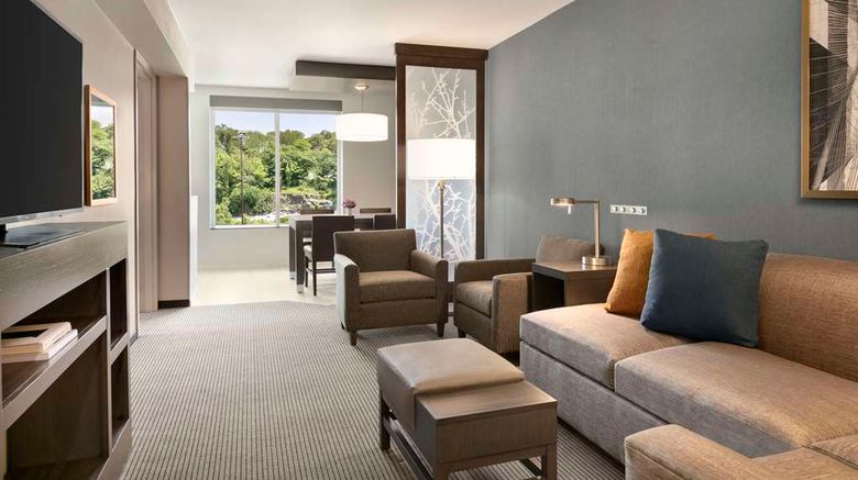 <b>Hyatt Place Fort Lee / GWB Suite</b>. Images powered by <a href="https://iceportal.shijigroup.com/" title="IcePortal" target="_blank">IcePortal</a>.