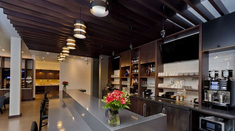 Hyatt Place Kelowna Lobby