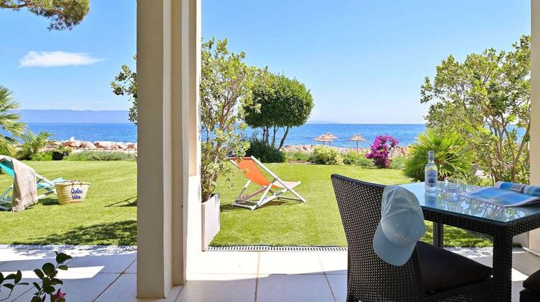 <b>Dolce Vita Hotel Room</b>. Images powered by <a href="https://iceportal.shijigroup.com/" title="IcePortal" target="_blank">IcePortal</a>.