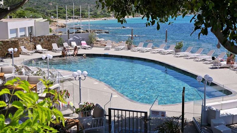 <b>Dolce Vita Hotel Pool</b>. Images powered by <a href="https://iceportal.shijigroup.com/" title="IcePortal" target="_blank">IcePortal</a>.