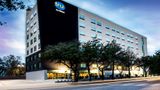 Tru by Hilton Dallas Market Center Exterior