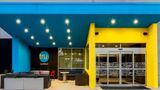 Tru by Hilton Dallas Market Center Exterior