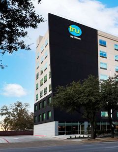 Tru by Hilton Dallas Market Center