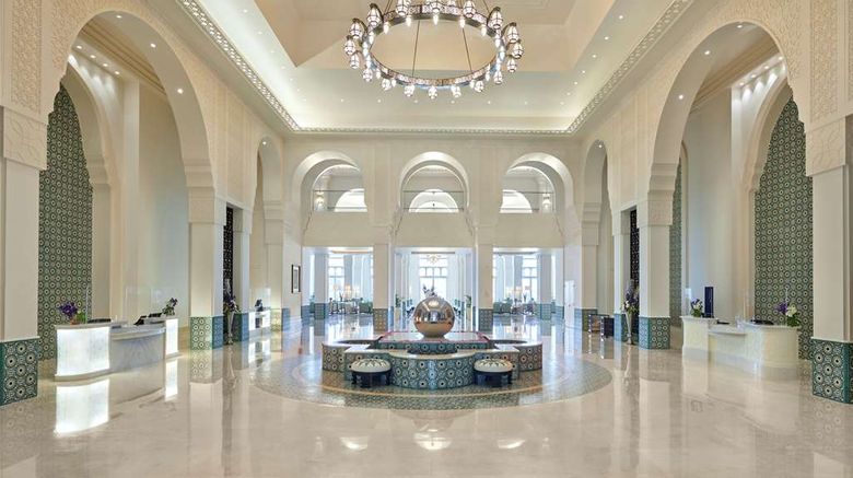 <b>Hilton Salwa Beach Resort & Villas Lobby</b>. Images powered by <a href="https://iceportal.shijigroup.com/" title="IcePortal" target="_blank">IcePortal</a>.