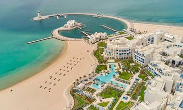 Hilton Salwa Beach Resort & Villas