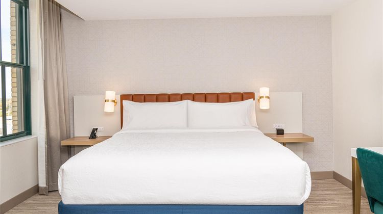 Hilton Garden Inn Flint Downtown Room
