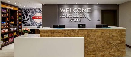 Hampton Inn & Suites Indio Lobby