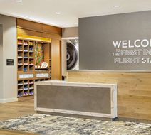 Hampton Inn & Suites Raleigh Midtown Lobby